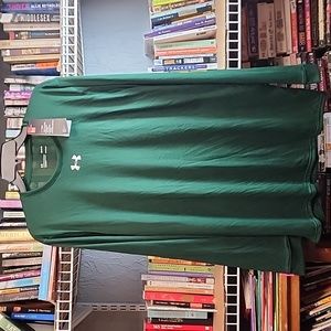 Under Armour NWT Heat Gear Long Sleeve Shirt Size Medium